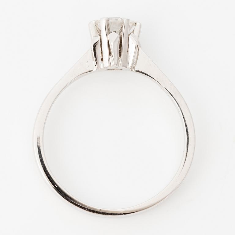 Ring, 18K white gold set with a brilliant-cut diamond, 0.46 ct according to engraving.