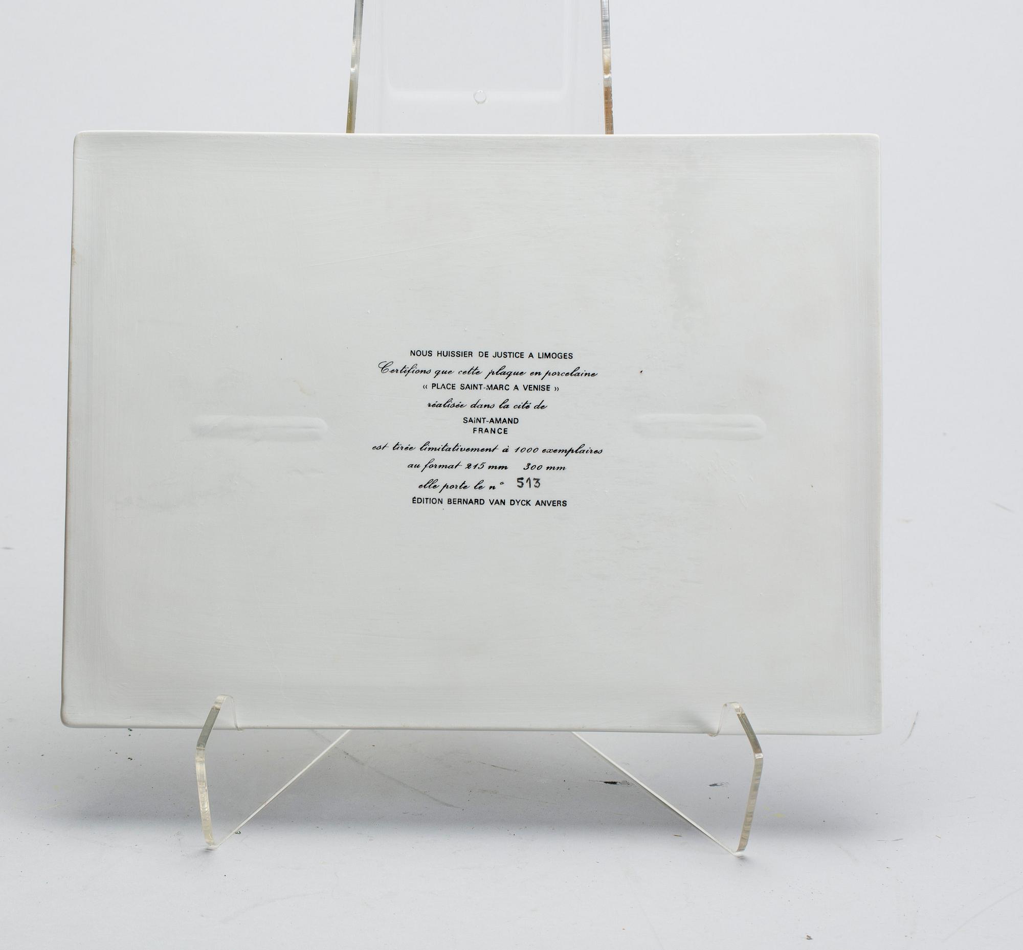 VÄGGPLAKETT, porslin. Salvador Dali, efter.Numer 513. Hous Huissier De Justice A Limoges.