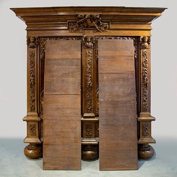 An early 18th Century baroque cabinet.