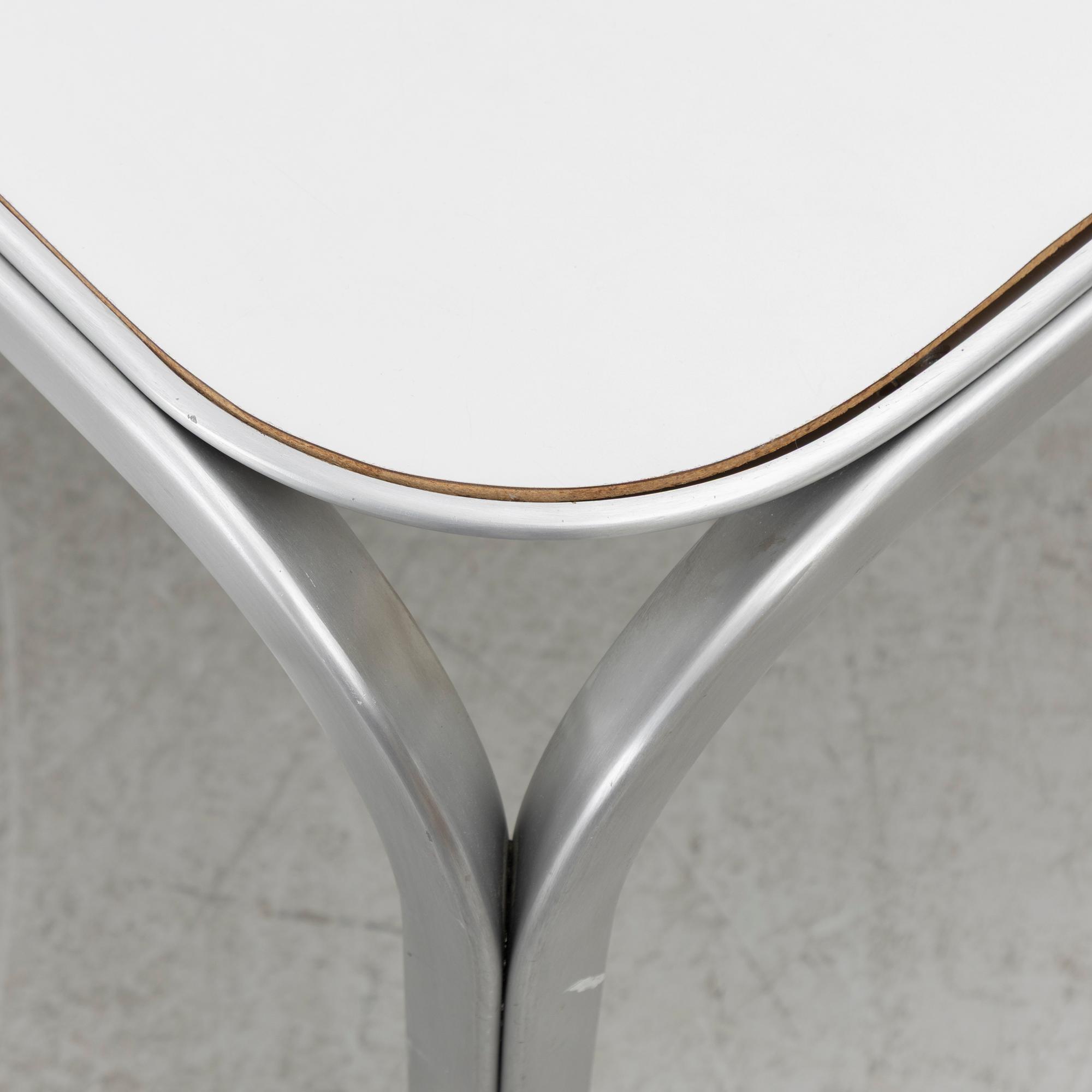 Jørn Utzon, a 'New Angle' dining table, Fritz Hansen, Denmark, 1971.