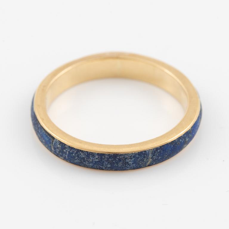 Ring 18K gold with lapis lazuli.