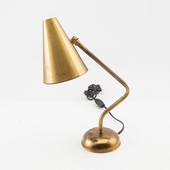 A 1940s table lamp.