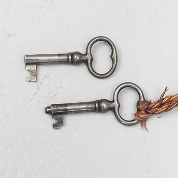 Vitrinskåp, 1700-tal, avlutat/bonat.