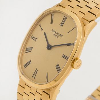 PATEK PHILIPPE, Genève, Ellipse, armbandsur, 27 x 32 mm.