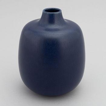 Erich & Ingrid Triller, a stoneware vase, Tobo.