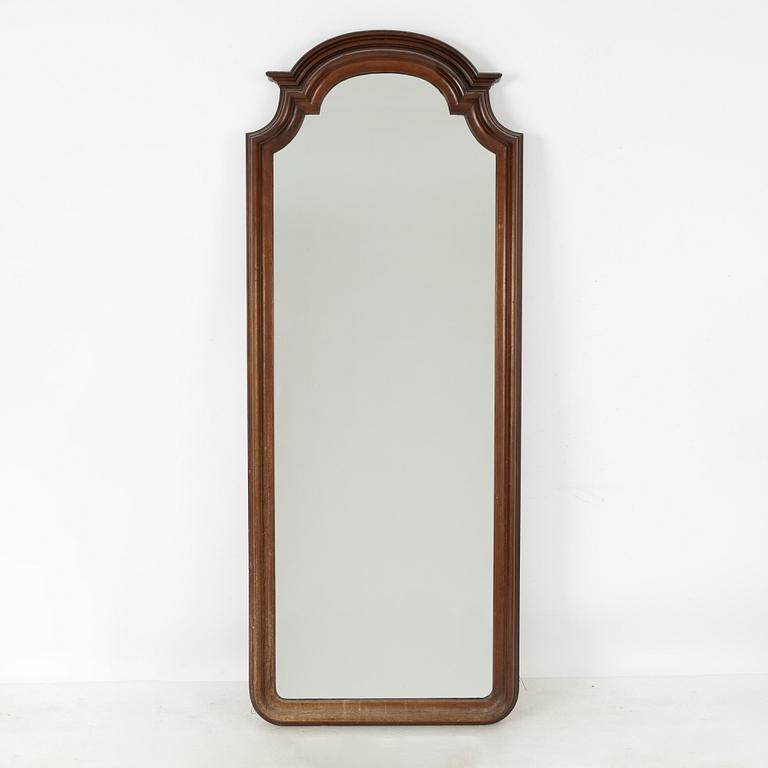 Spegel, omkring år 1900.