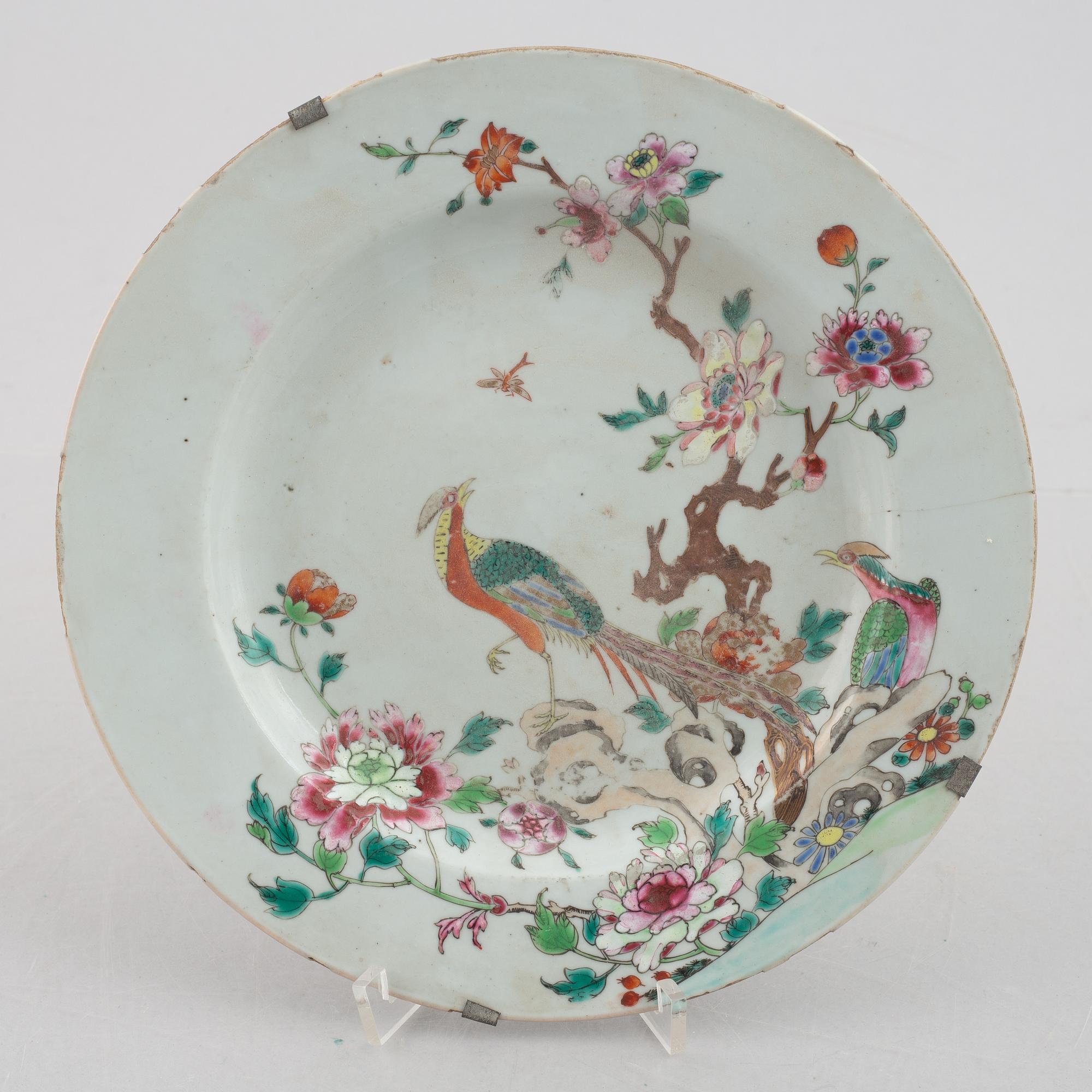 A pair of famille rose double peacock dishes, Qing dynasty, 18th century.