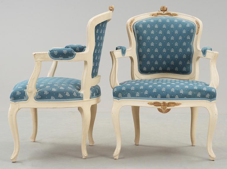 SOFFGRUPP, 7 delar, rokokostil, omkring 1900.