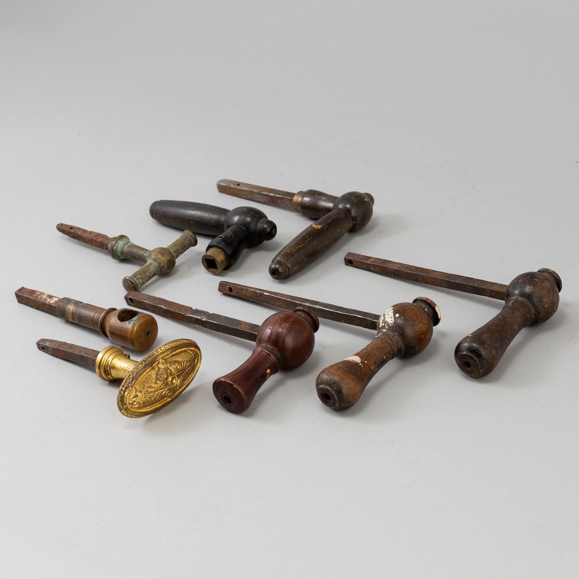 DÖRRHANDTAG, 8 st, 1800-tal.