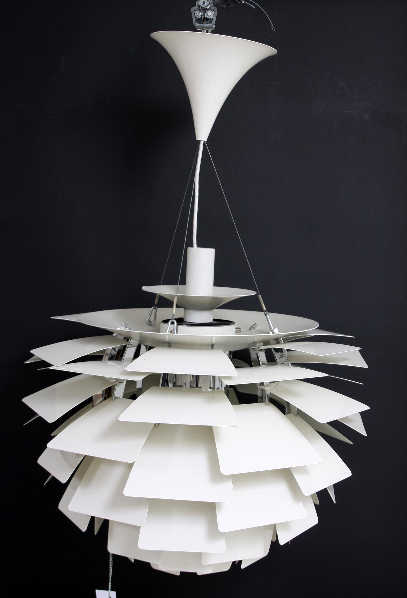 TAKLAMPA,, "PH-kotte", Poul Henningsen för Louis Poulsen, Danmark. Formgiven år 1957.