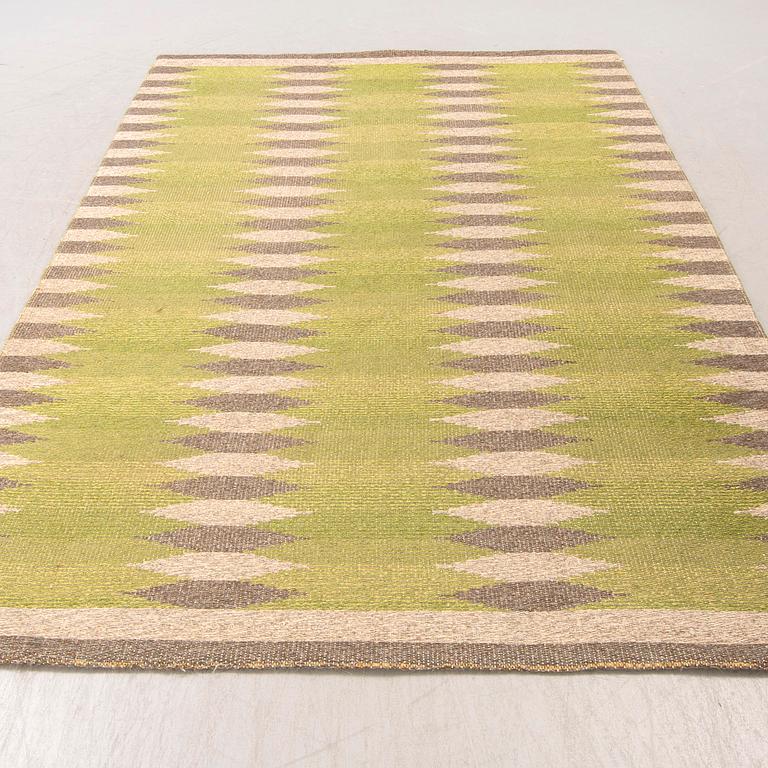 A mid-20th century flat wave carpet, 266x164 cm.