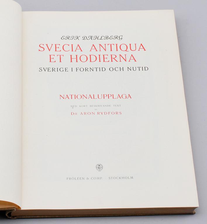 BOK, "Svecia Antiqua et Hodierna", Wahlström & Widstrand, Stockholm, 1924.