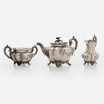 Edward, Edward junior, John & William Barnard, a 3-piece sterling silver tea service, London 1837.