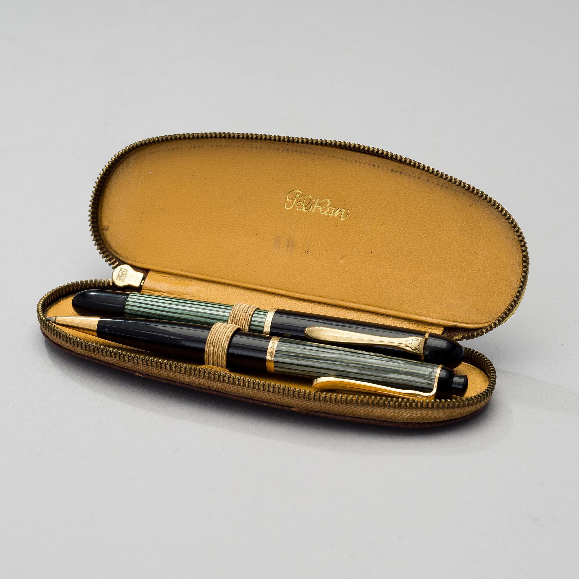 PENNOR 2 ST, Pelikan, blyerts- och bläckpenna, 1950-tal.