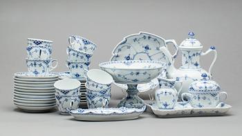 KAFFESERVIS, 28 delar, porslin, Musselmalet, Kunglig Dansk/Royal Copenhagen.