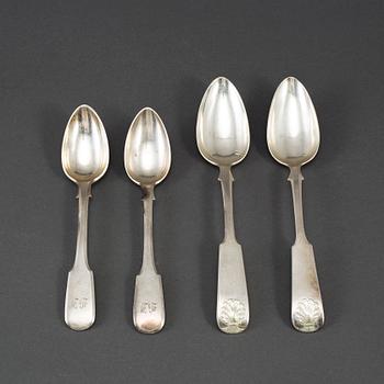 A Russian 17 psc silver cutlery, 19th century. Some marked Firm of Sazikov, St Petersburg 1857.