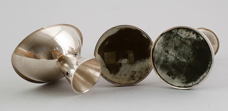 LJUSSTAKAR, 1 par samt SKÅL PÅ FOT, silver, Göthlin, Tesi, Göteborg 1960-tal. Skålens vikt ca 117 gram.