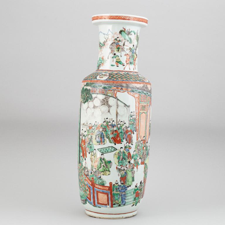 A famille verte floor vase, 20th century.