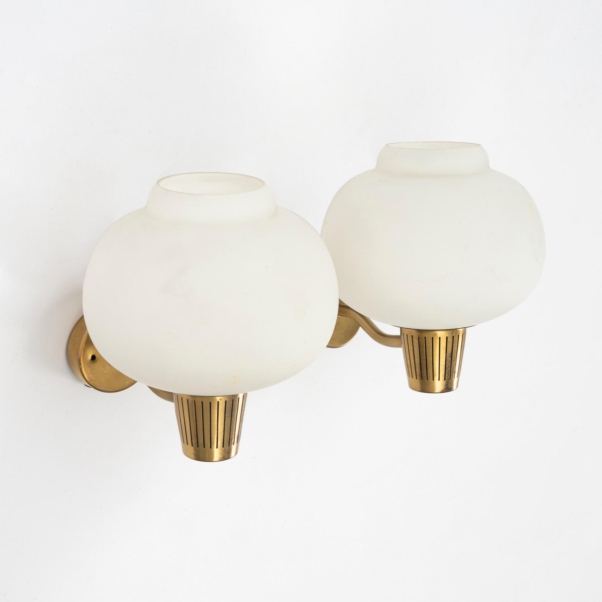 Hans Bergström, vägglampor 1 par, modell 338, ateljé Lyktan, Åhus, 1940-50-tal.