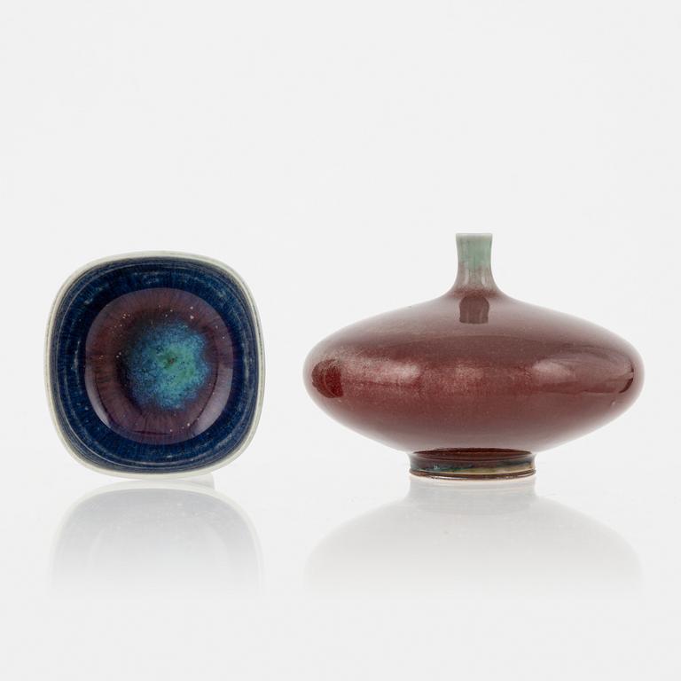 Berndt Friberg, a stoneware bowl and a vase, Gustavsbergs studio, 1967 and 1970.