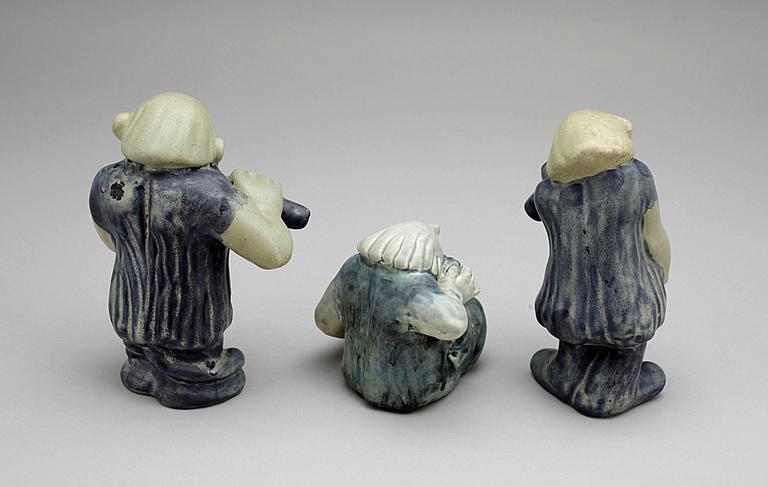 FIGURINER, 3 st, stengods, Åke Holm, Höganäs.