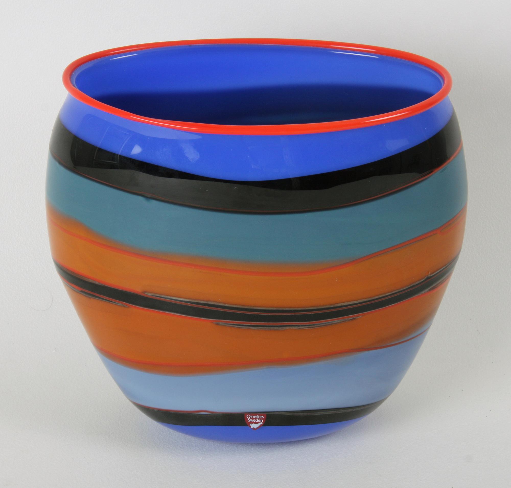 VAS, glas, Gunnar Cyrén, Orrefors Gallery, Sign o dat -90.