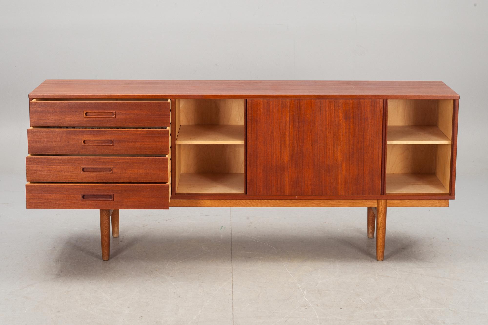 SIDEBOARD, 1900-talets andra hälft.