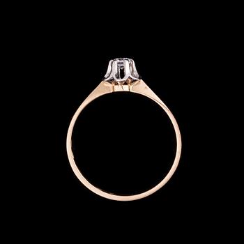 RING, 18K guld, briljantslipad diamant 0,10 ct. N. Westerback 1978. Vikt ca 2 g.