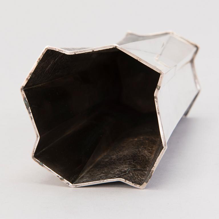 TAPIO WIRKKALA, MALJAKKO, hopeaa, signeerattu TW, Kultakeskus, Hämeenlinna 1963.