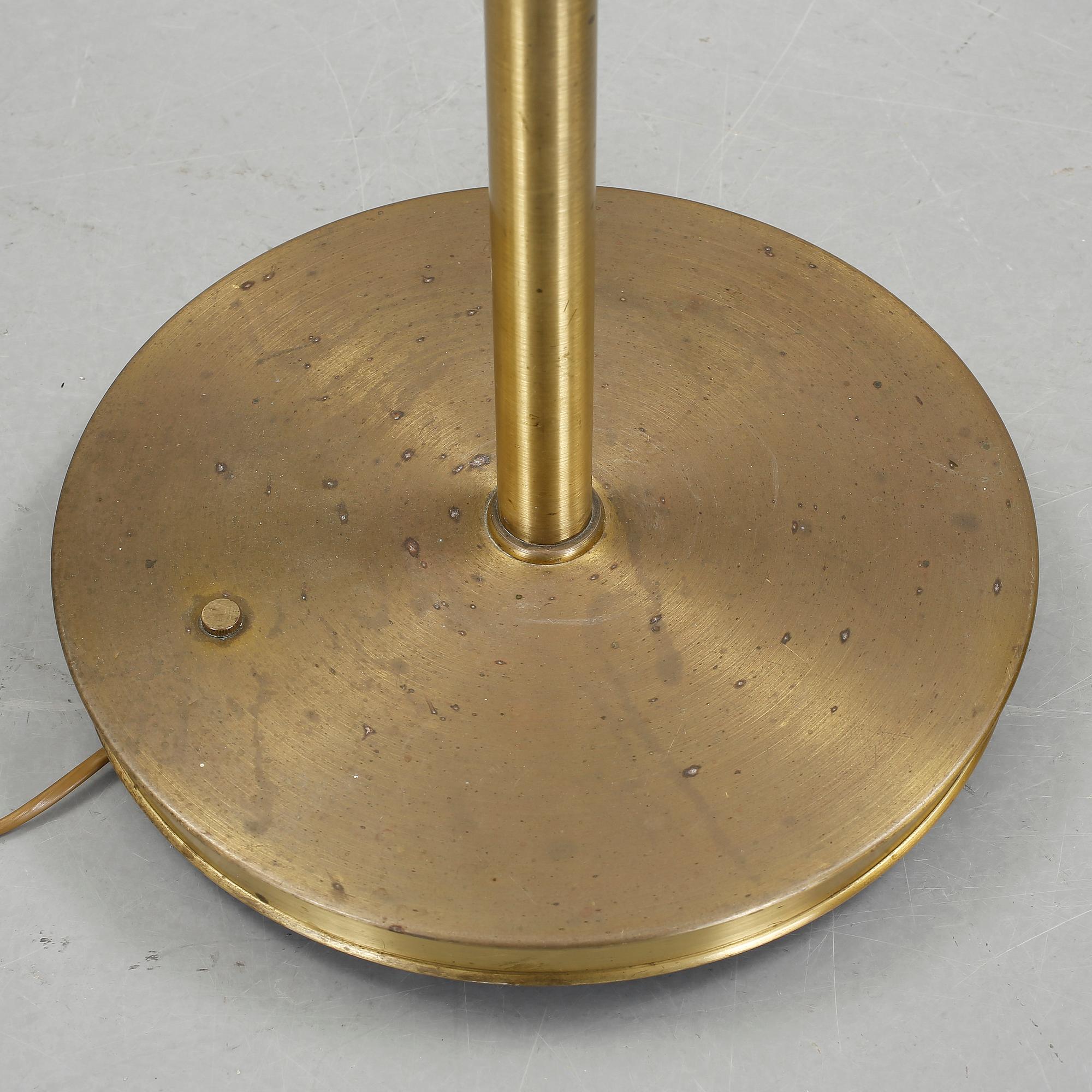 GOLVLAMPOR, ett par, modell 2148, Josef Frank, Firma Svenskt Tenn.