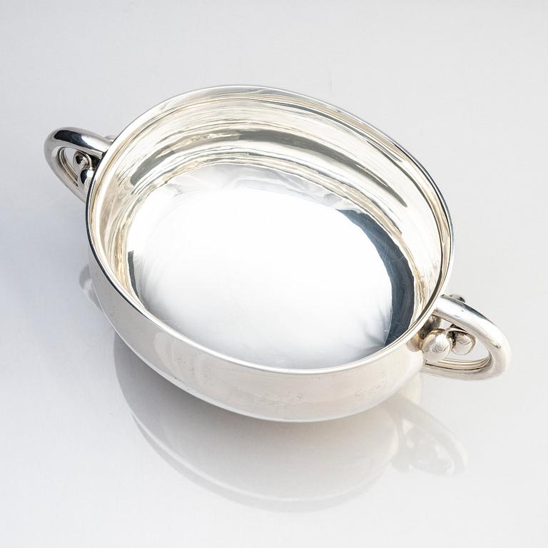 Georg Jensen, jardinière, sterling silver, Köpenhamn 1925-32, design nr 501.