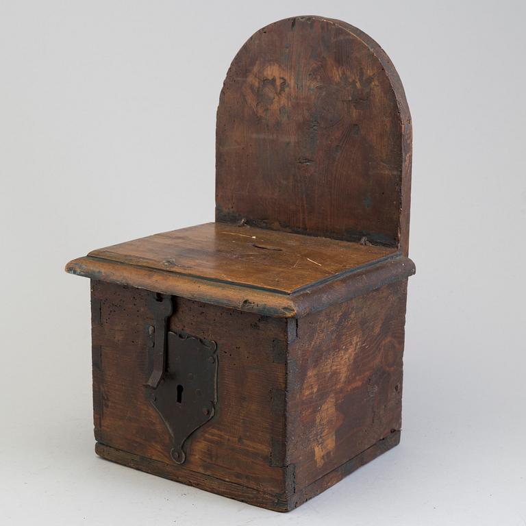 A WOODEN OFFERING BOX, probably 17th century.