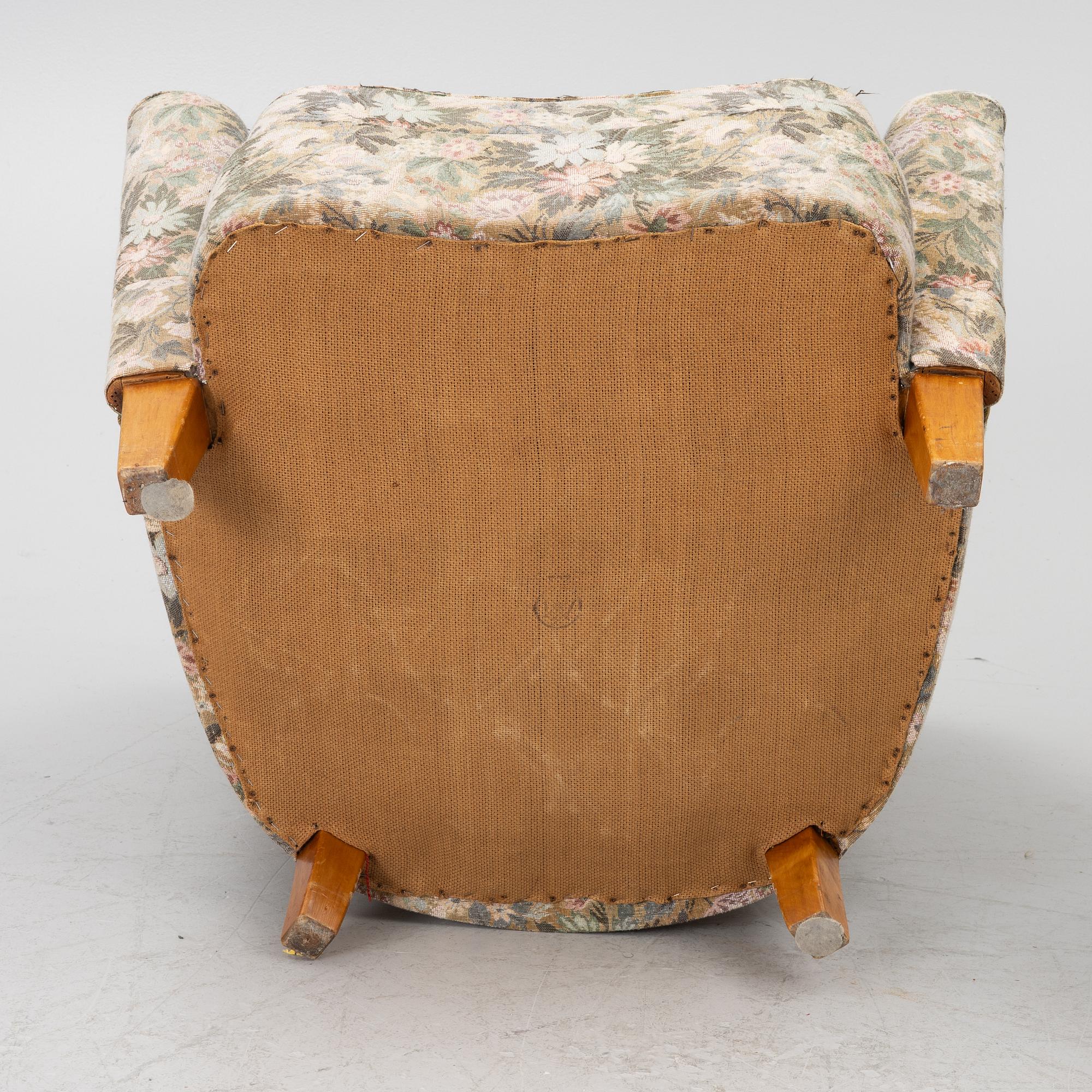 Armchairs, a pair, Swedish Modern, first half of the 20th century.
