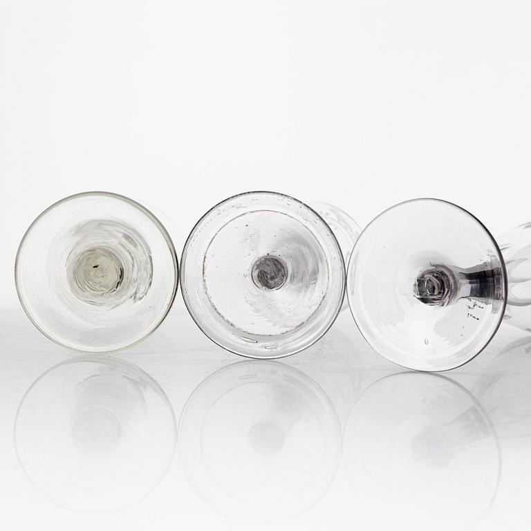 A set of three wine glasses, 18/19th century.