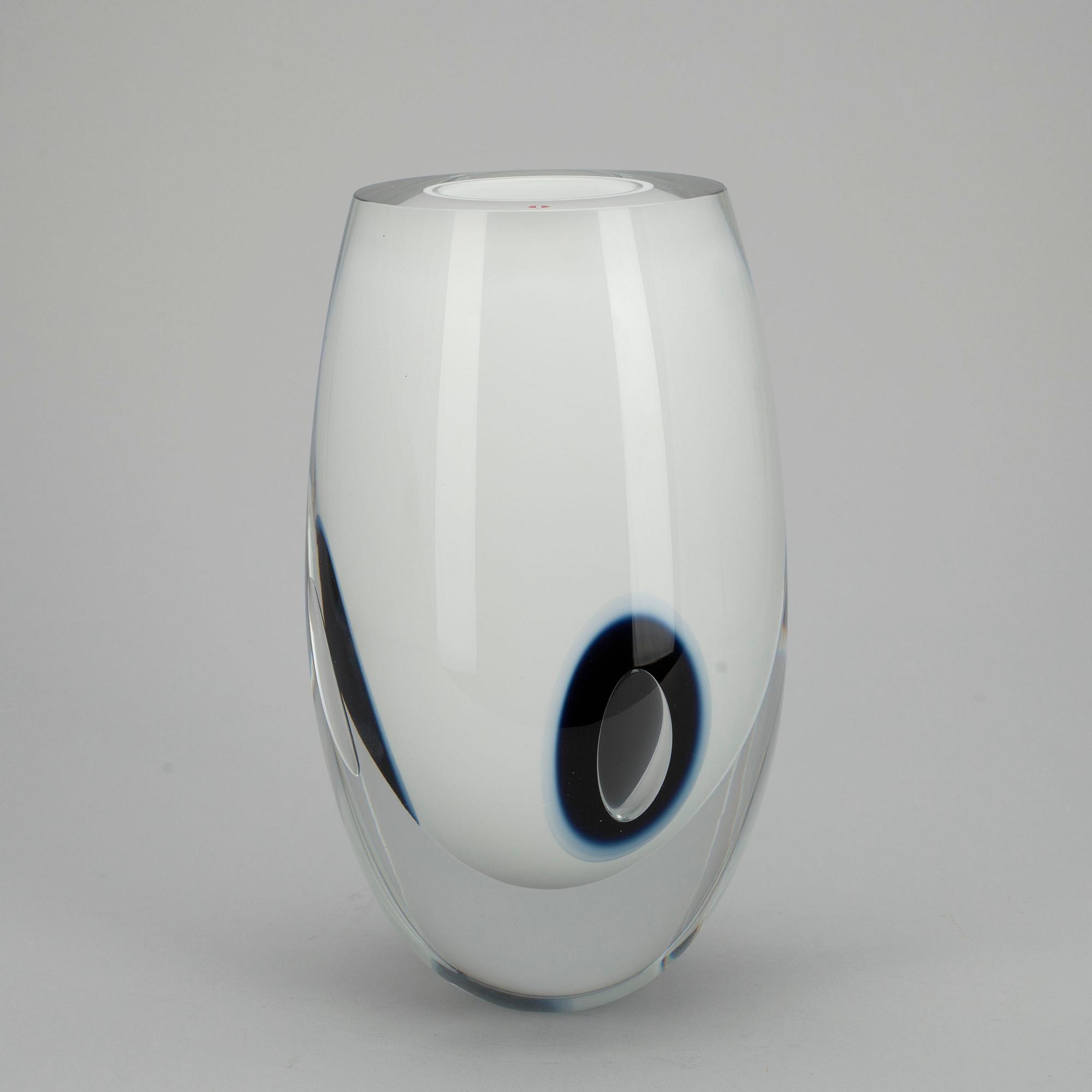 VAS, glas, Claritas, signerad Timo Sarpaneva Iittala 1985, C143.
