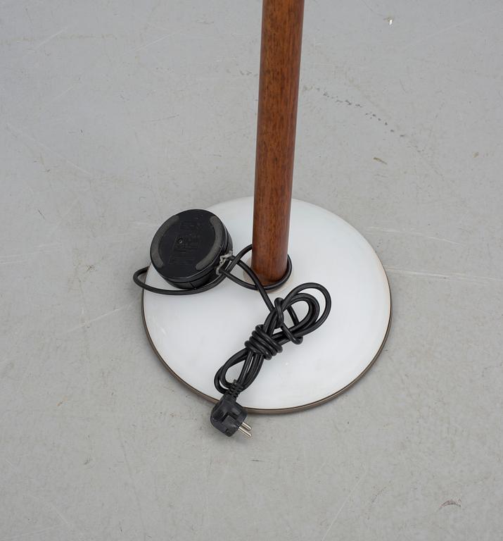 GOLVLAMPA, Arteluce, Italy. 1900-talets slut.