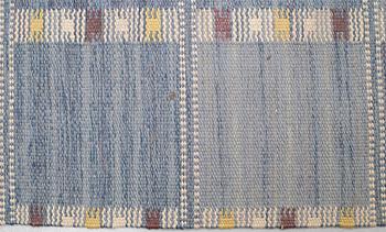 Barbro Nilsson, matto, "Falurutan mellanblå", flat weave, ca 305,5 x 202 cm, signed AB MMF BN.