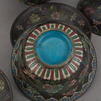 KOPPAR, ett par, cloisonné. Sen Qing dynasti, omkring 1900.