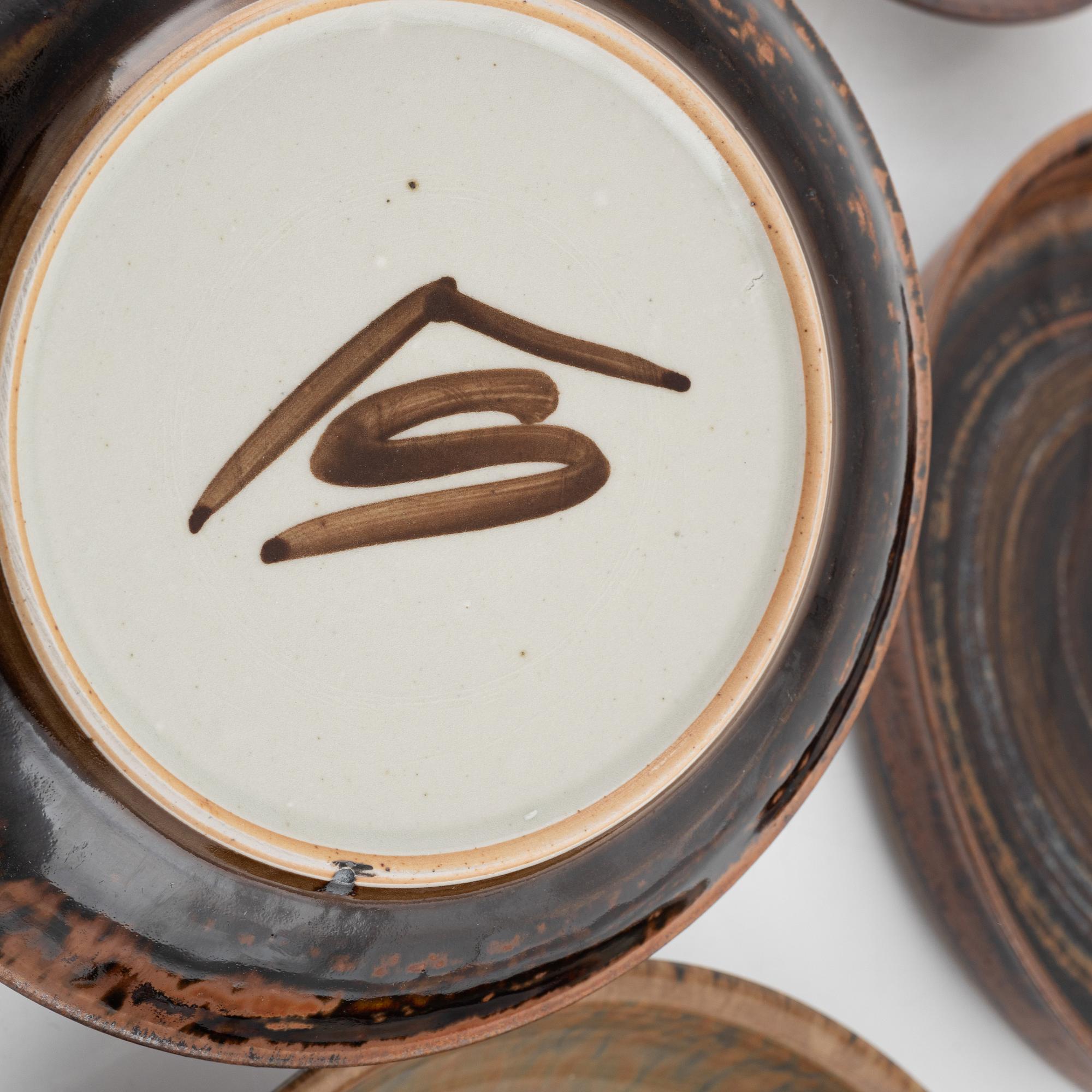 Carl-Harry Stålhane, a 45-piece stoneware "Titan" dinner service, Designhuset, second half of the 20th century.