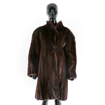 PÄLSKAPPA, Saga Mink.