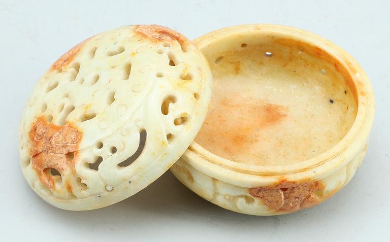 BUR FÖR SYRSOR, nefrit, Kina, 1900-tal.