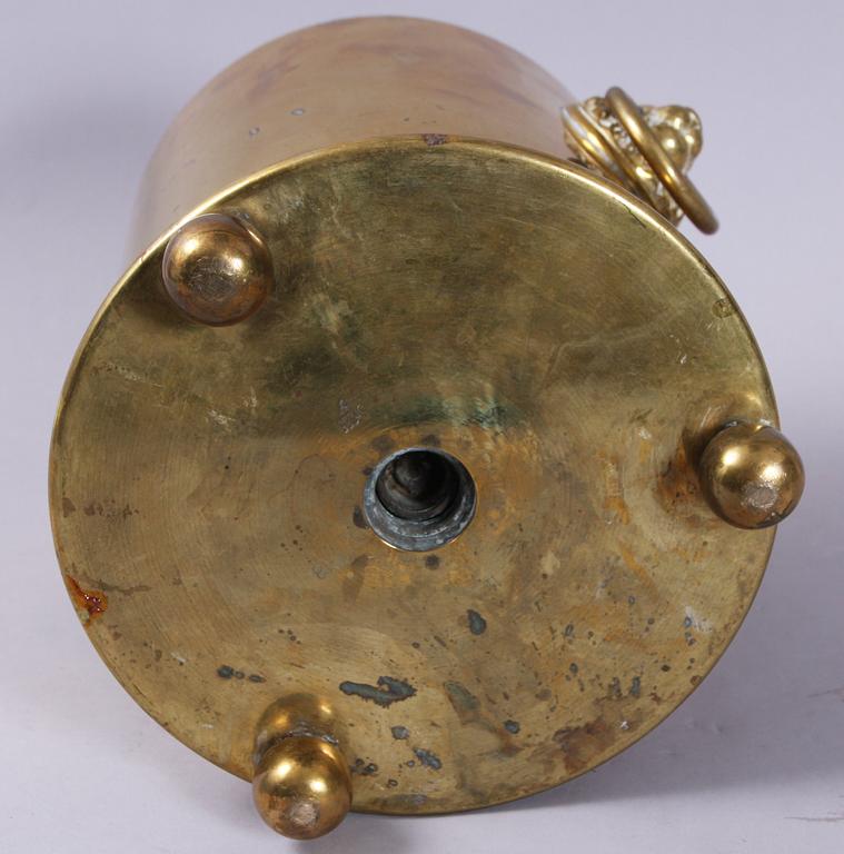 DEKORERAD KANONHYLSA, mässing, Tyskland, 1900-talets första hälft.