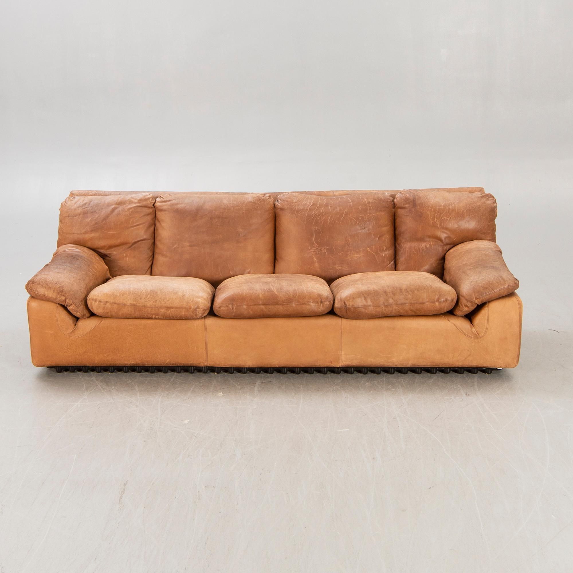 Ferruccio Brunati, sofa, Italy, 1970s.