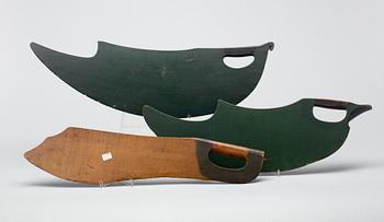 SKÄKTETRÄ, 3 st, daterade. 1800-talets mitt.