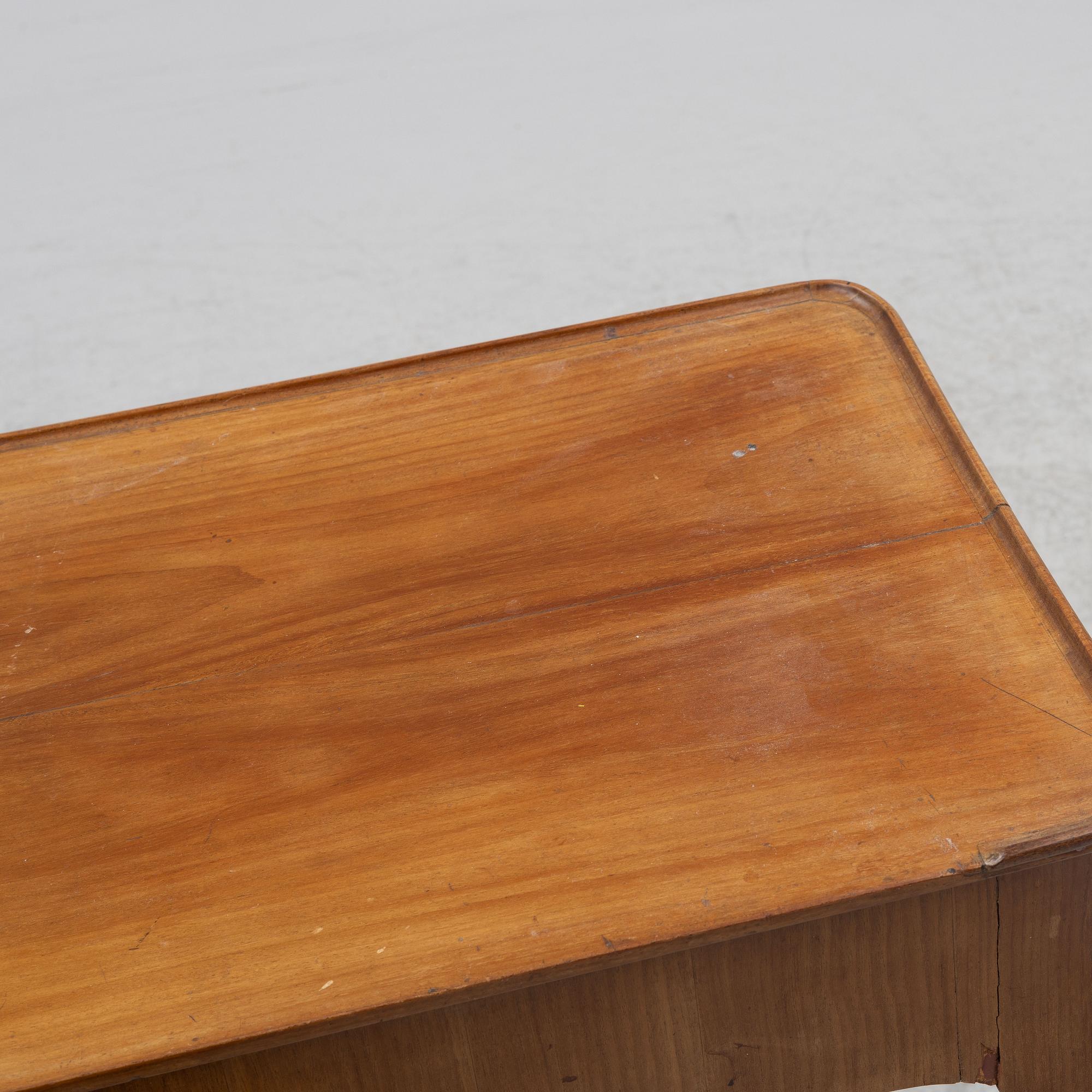 Bord, tillskrivet Jöns Efverberg (mästare i Stockholm 1768-77), Rokoko.