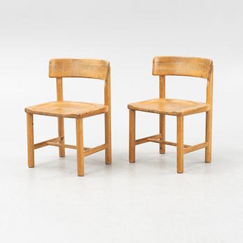 Rainer Daumiller, a set of six pine chairs, Denmark, later part of the 20th Century.