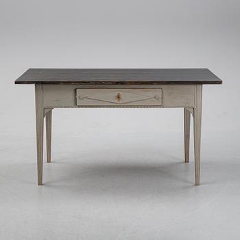 A gustavian style writing desk from the 19th century.