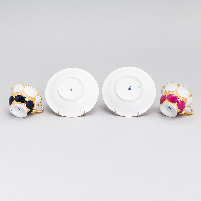 A set of 20th century eight Meissen porcelain objects.