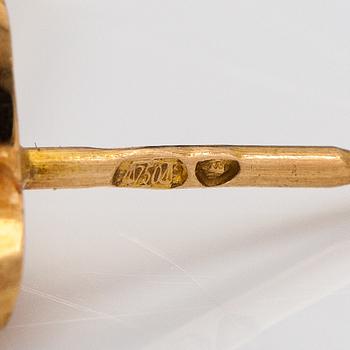 Zoltan Popovits, "Inca", A pair of 14K gold earrings with cultured pearls. Lapponia.