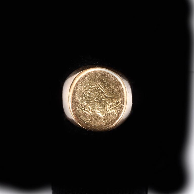 PARTI GULD, 3 delar, 18k guld. Total vikt ca 32,3 gram.